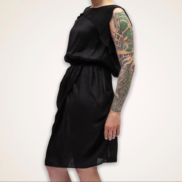 Glamour LBD - Picture 3 of 3